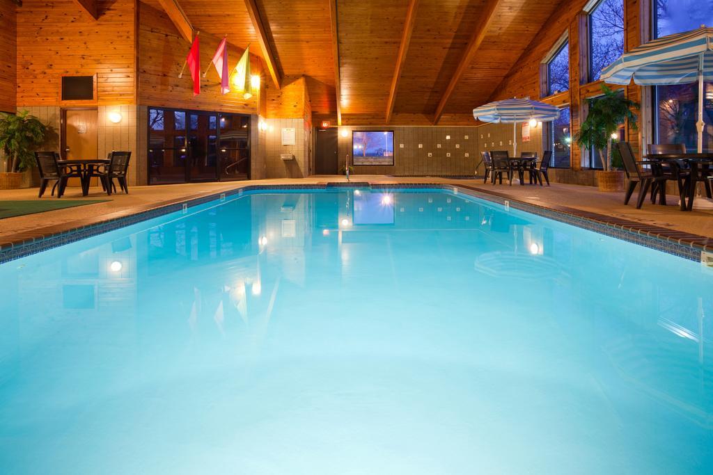 Americinn By Wyndham Green Bay West Extérieur photo